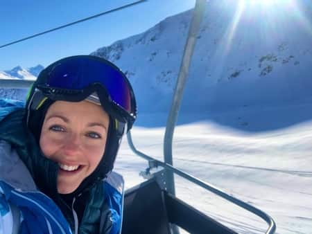 Diana posted a photo of going sking on her twitter account